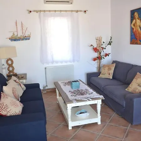 Ferienhaus Beautiful Traditional Apt In Mikonos