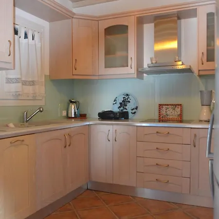 Beautiful Traditional Apt In Mikonos